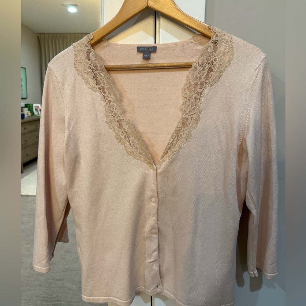 Ann Taylor Peach Lace Trim Vintage Cardigan Size Large